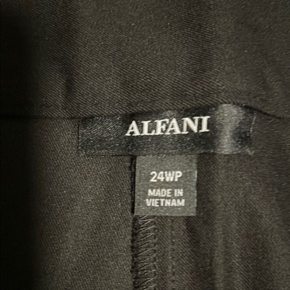 Alfani Women’s Black Dress Pants - Picture 2 of 4